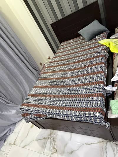 Single Bed For Sale in DHA Phase 7