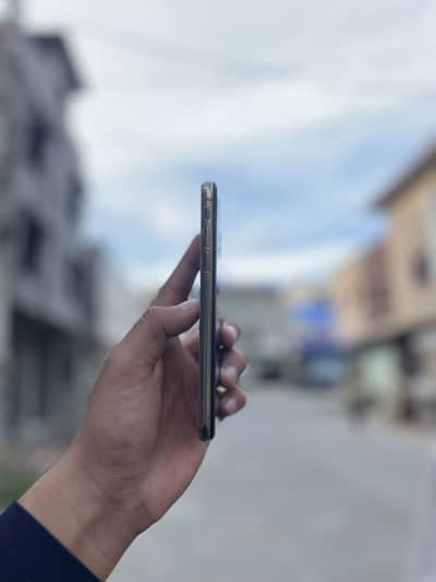 Xs 256gb factory unlocked