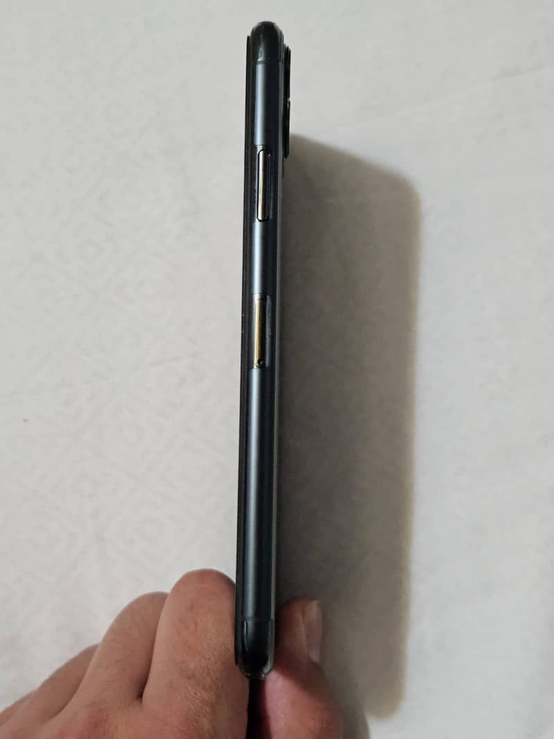 iPhone 11 Pro max 6