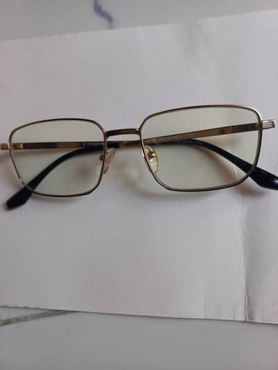 Photochromic Titanium Glasses – Stylish & Lightweight