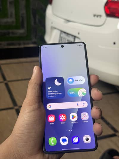 Samsung Galaxy z flip 7 brand new open box