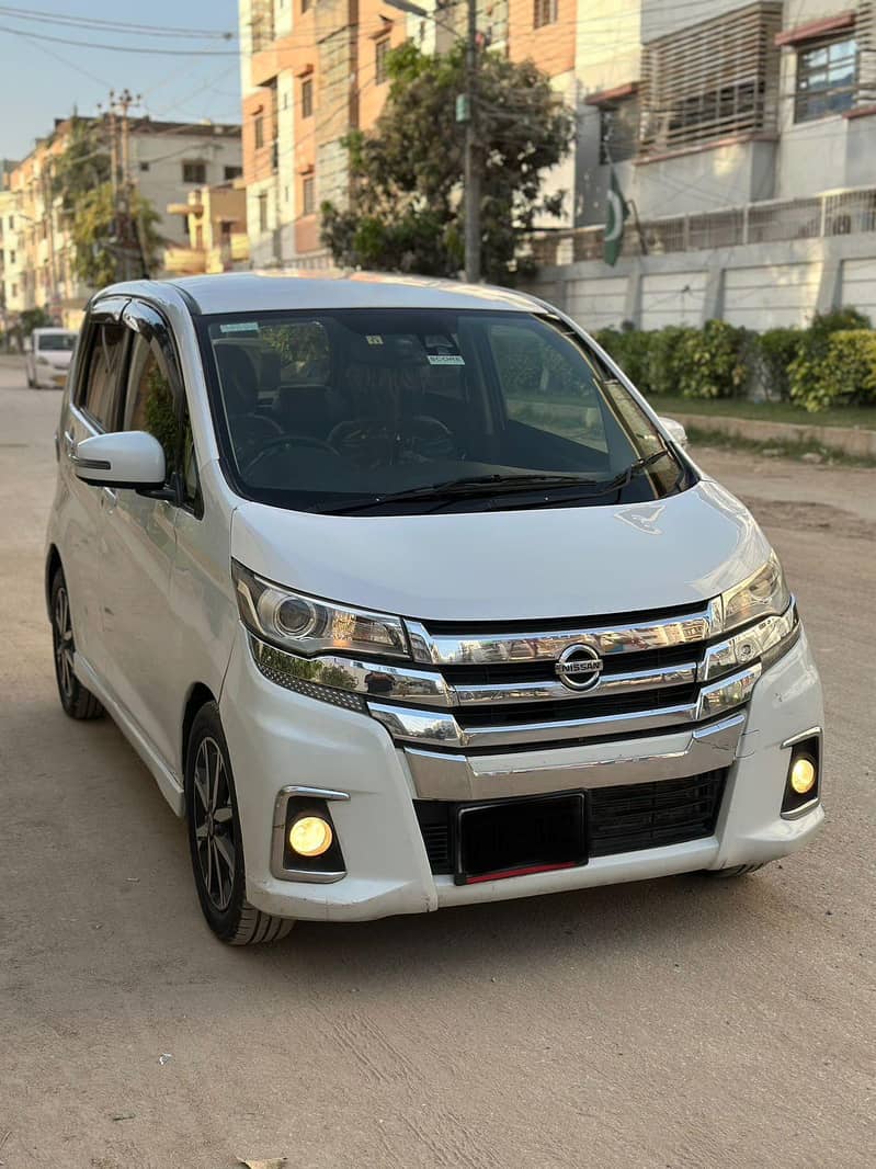 Fully Loaded Nissan Dayz 2015 Model Reg 2017 - Cars - 1112368243