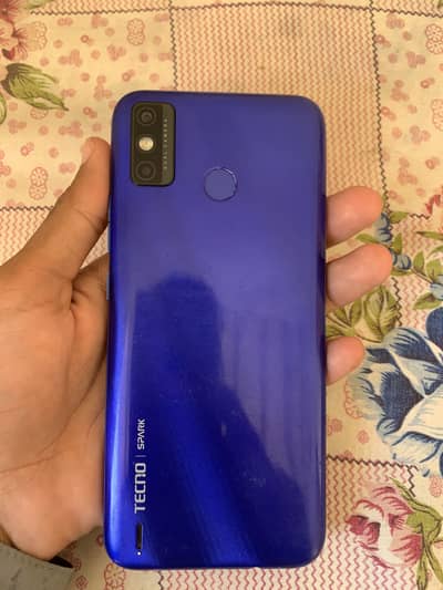 4+64 with box and charger