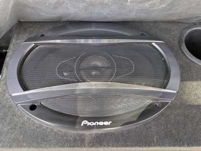 Car Speakers with Amplifier and Wiring