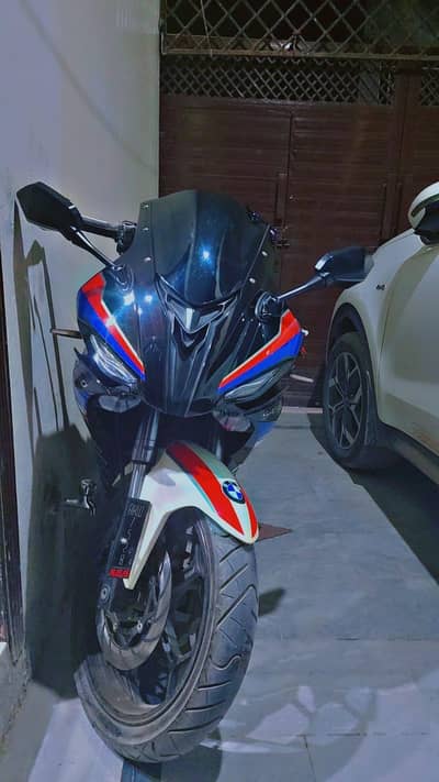 BMW bike 400 CC heavy bike water cool engine