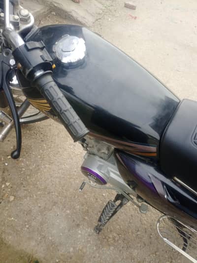 125ہنڈا موٹر سائیکل
