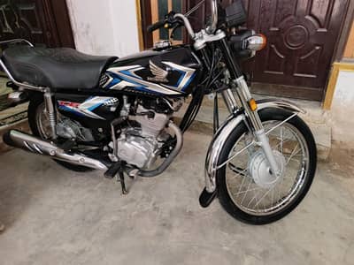 Honda CG 125 2025