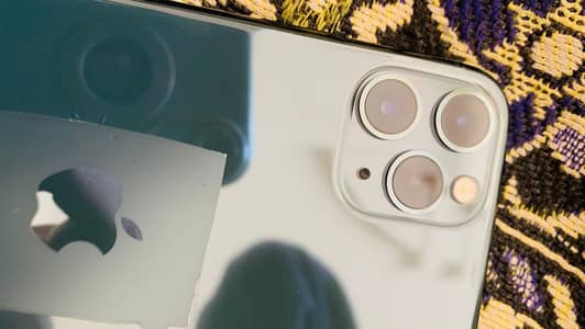 iPhone 11 Pro Max non PTA 10 by 10 condition