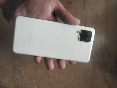Samsung A12