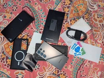 samsung s24 ultra 10/10 like box pack  12 gb 256 8th gen 3 snapdragon