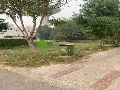 2 MARLA SECTOR SHOP PLOT SINGAL OPTION IN VERY CHEAP PRICE AT DHA PHASE 6 E BLOCK 100 FEET ROAD