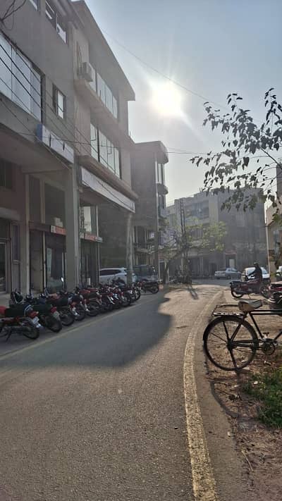 DHA Phase 1 Block K 4 Marla Commercial Plaza For Sale With Rental Income Rs 265,000