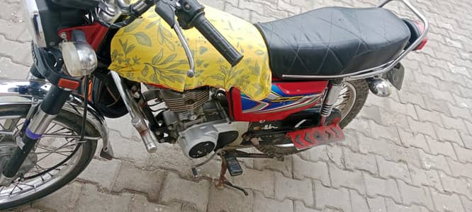 Honda 125 Red colored Model 2021/22 for Sale