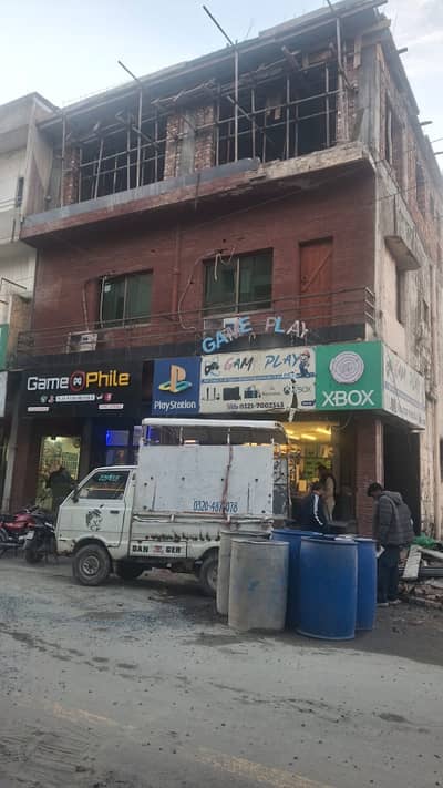 DHA Phase 1, 4 Marla Corner Commercial Plaza For Sale PKR 290,000 (excellent rental return)