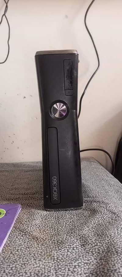 Xbox 360 slim 500GB hard