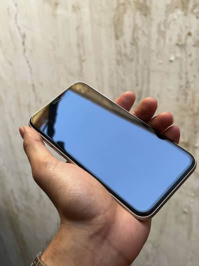 iPhone 11 pta approved storage 64 battery health 79% condition 10/9.6