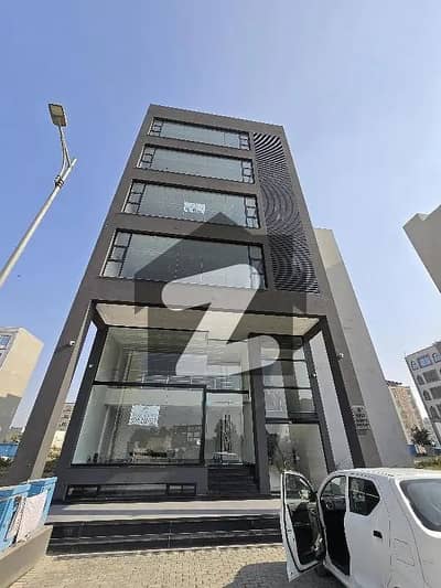 DHA / Phase 8 Block BROADWAY _8 Marla New Plaza Rental Value 11 Lac,