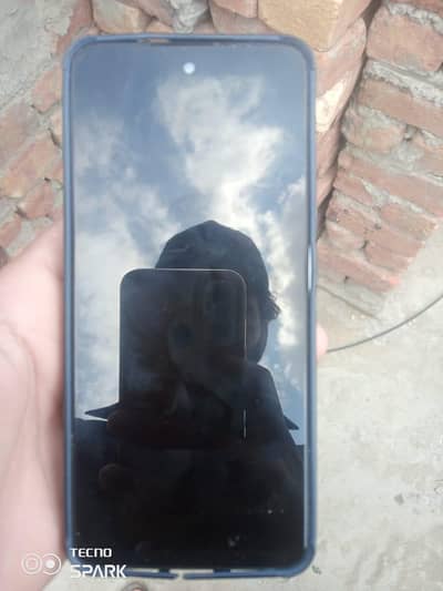 box available original charger available minimum crack in front sacree