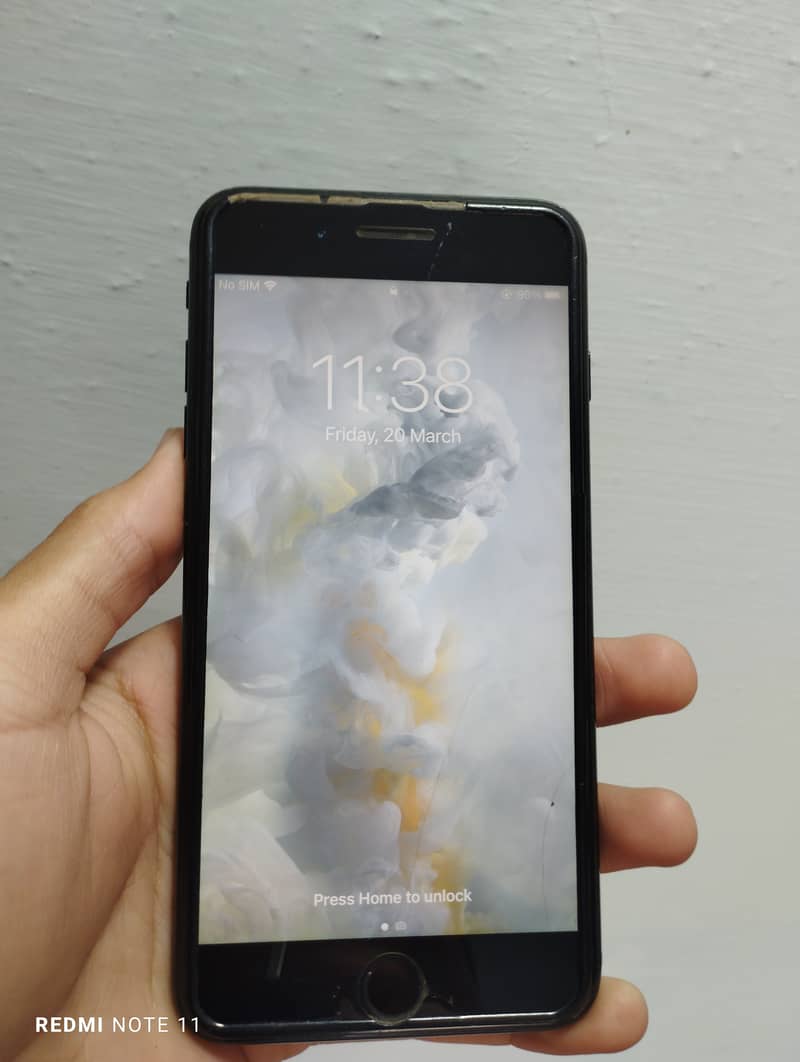 Apple iPhone 7 Plus 1