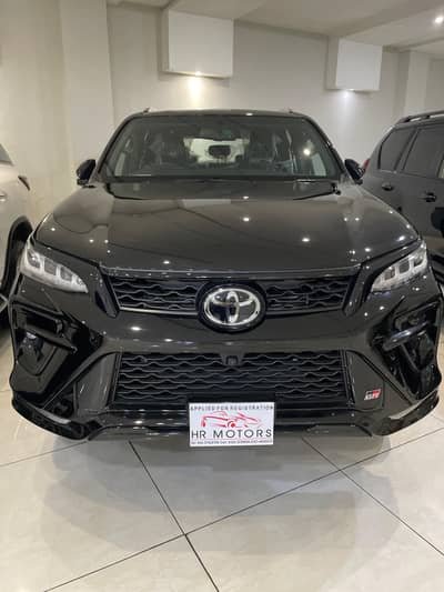 Toyota Fortuner Legender GR 2026 black zero meter