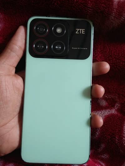 ZTE Blade A35 4/64 Condition 8/10 Panel thora sa break ha