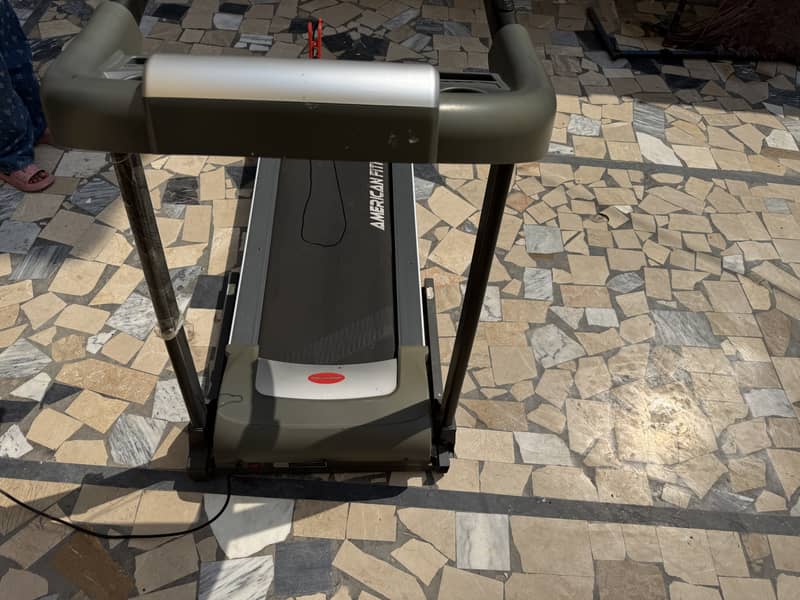 TREADMILL| RUNNING MACHINE| JOGGING MACHINE 3