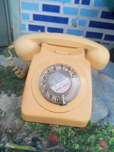very rare telephone set
