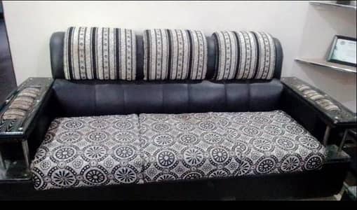 Sofa set available for sale