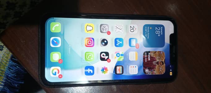 I phone 11 128 Sim working panel change