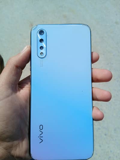 Vivo S1