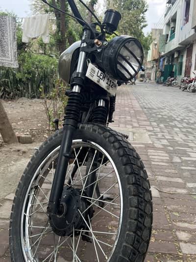 Cafe racer road prince hundred modified