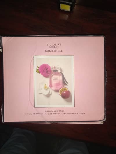 Victoria Secret Bombshell Trio Gift Set