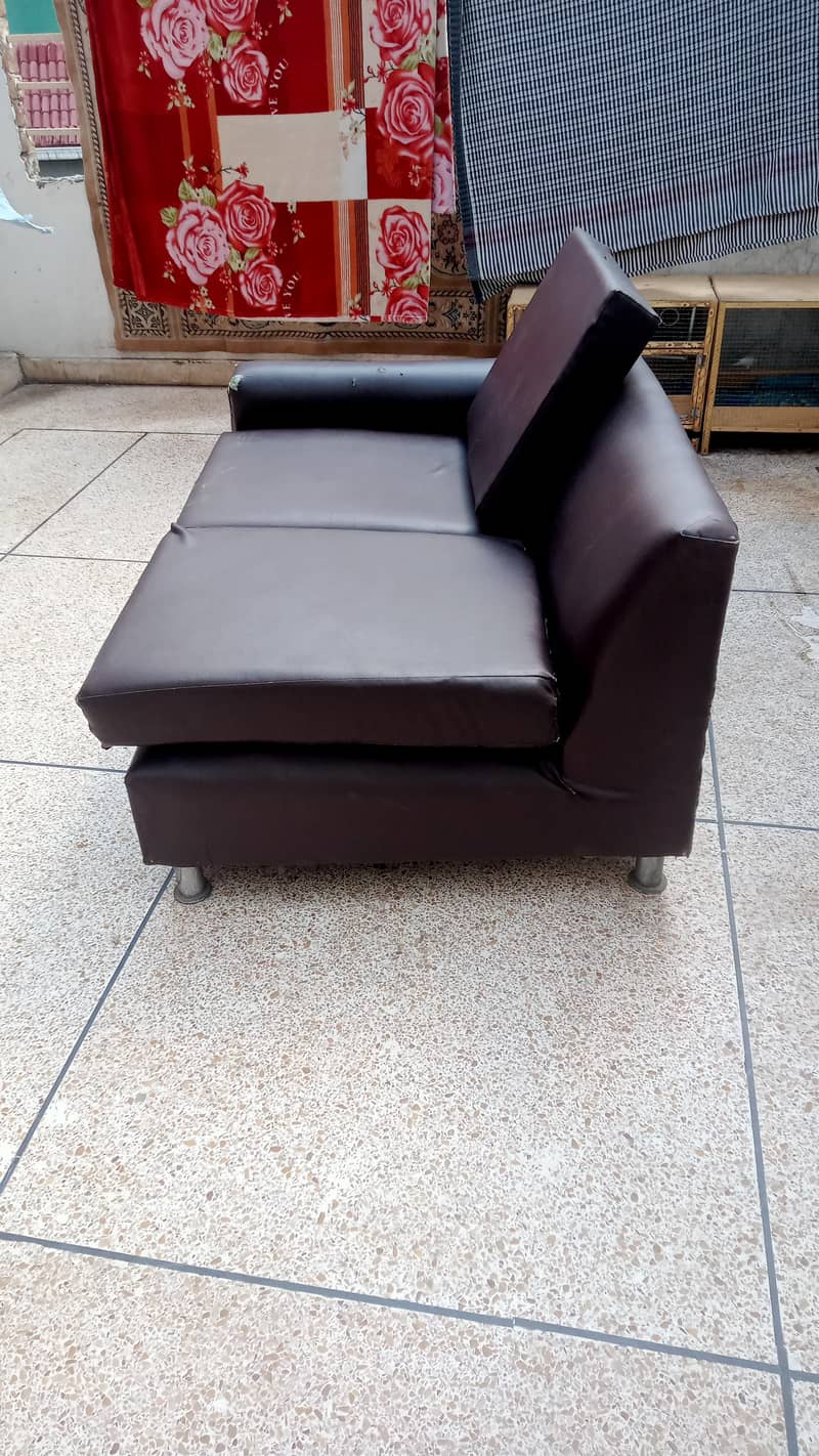 leather sofa 3