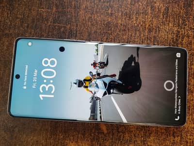 Vivo v40 sale . 03361006080