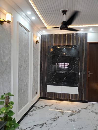 5 MARLA UPPER PORTION AVAILABLE FOR RENT