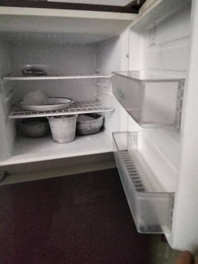 hair tuch refrigerator