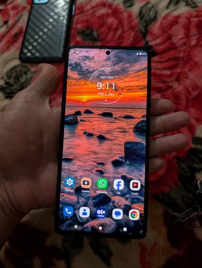 Moto edge 30 pro good condition fresh PTA approve snapdragon 8 gen 1