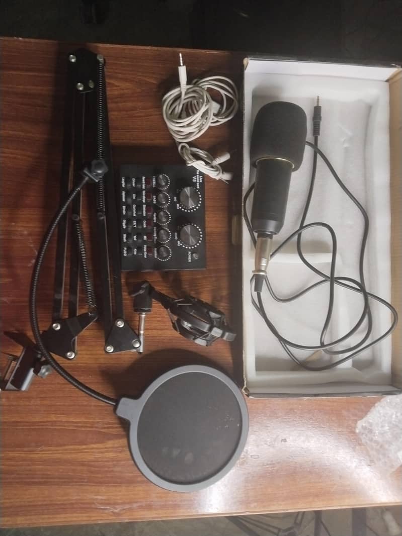 Condenser Mic Kit V8 – Complete Setup 0