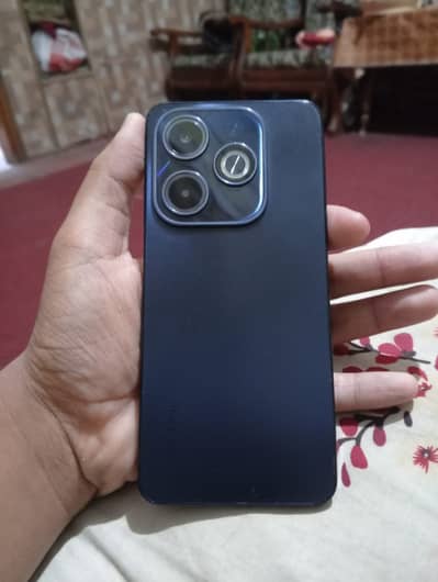 Infinix Hot 40i – Black | PTA Approved | Box Available | Excellent Con