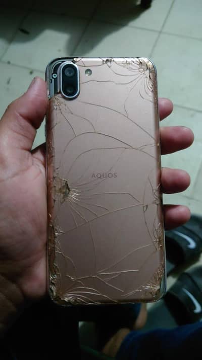 aquas r2. tuch kam nahi kar raha khab nish hai tuch all nahi par final