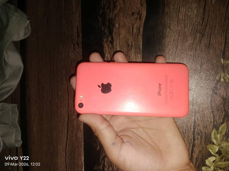 iPhone 5c condition 10/10 0