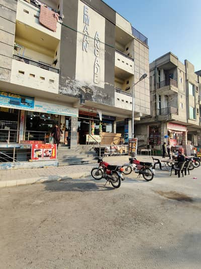 Ground floor shop available for rent