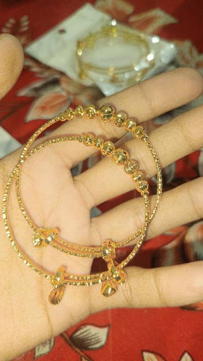 1 carat bracelet   gold and silver color universal size