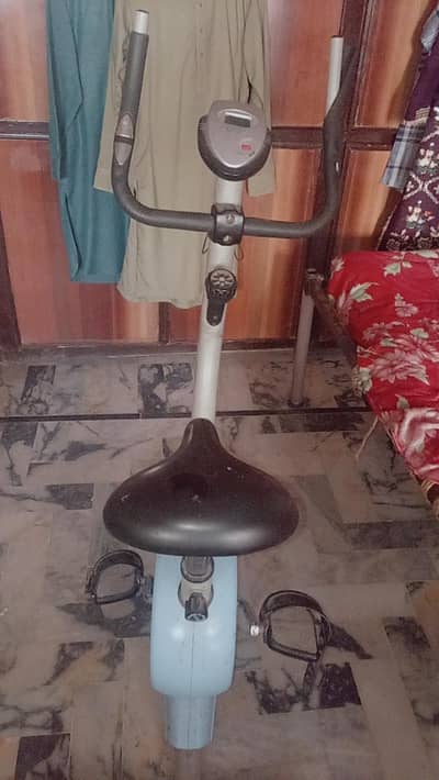 03006339092 exercise suckle  all ok good condition good working