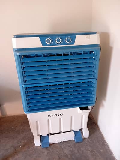 just 3 month use condition neat and clean with box warranty available