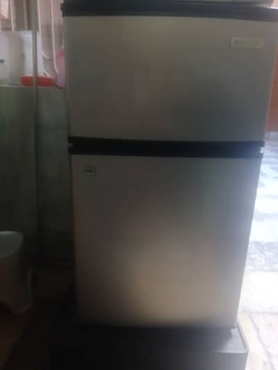 small room fridge orient