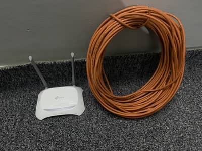 Router with cable