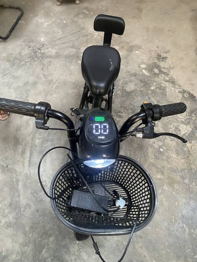 Electric scooter