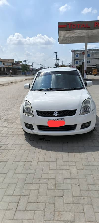 Suzuki swift dlx 2011 model