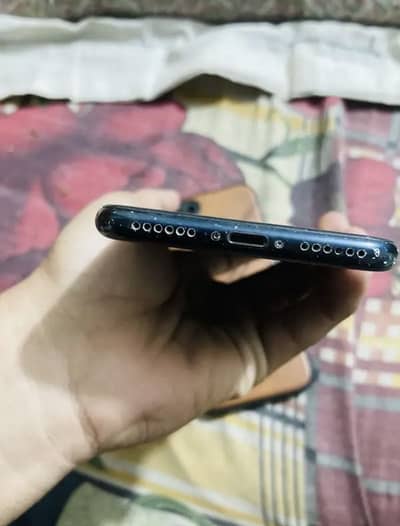 iPhone SE 3 factory unlock